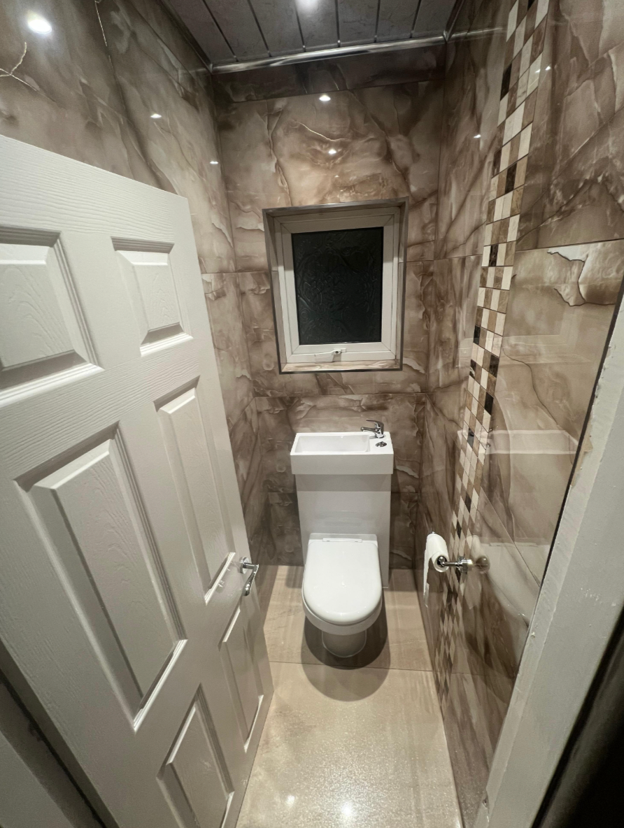 Bathroom after renovation photo 1